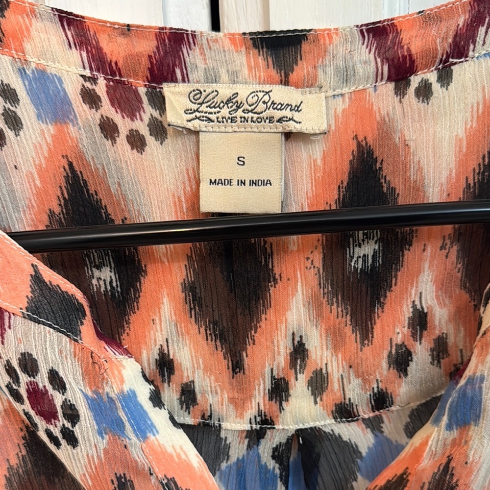 Lucky Brand Tie Front Blouse. Patterned. Size S. - Picture 2 of 7